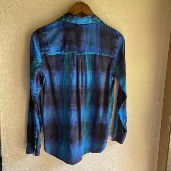 American Eagle Outfitters The Vintage Boyfriend Plaid Viscose Blend Shirt. Small - Picture 7 of 10